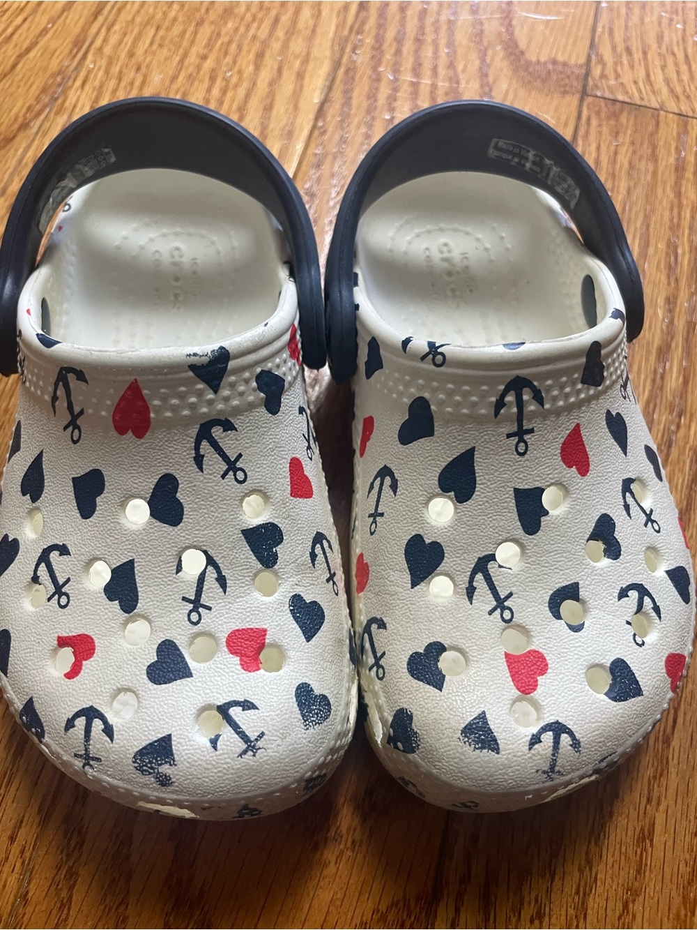 Iconic crocs girls c7